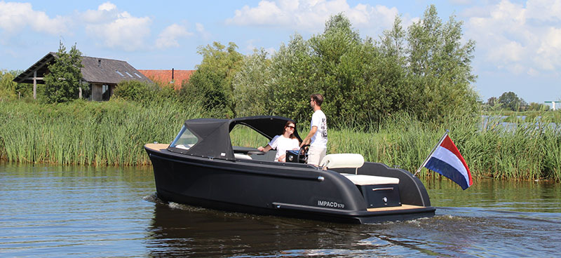 Sneek-in-Water_IMPACD-570